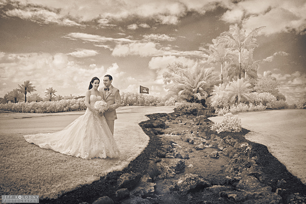 Bride and groom at Woodfield Country Club